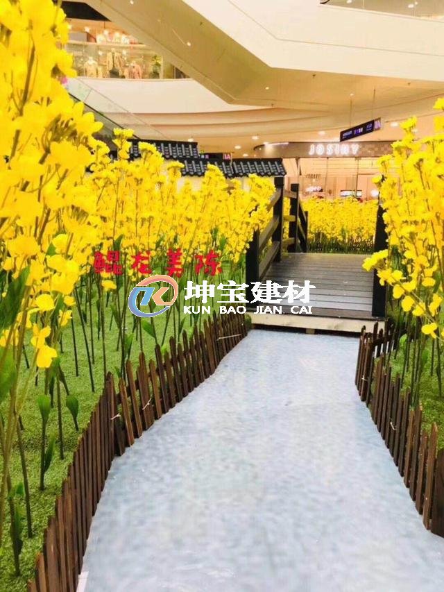 貴州六盤水萬達(dá)廣場(chǎng)墻垛子應(yīng)用了仿古一體瓦